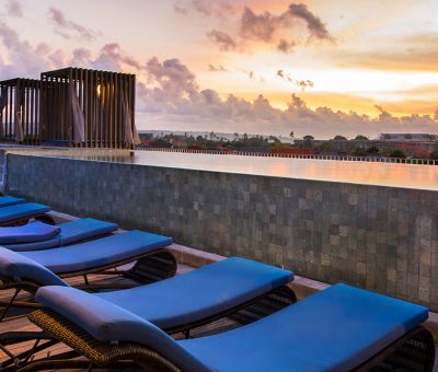 watermark hotel sunset rooftop pool