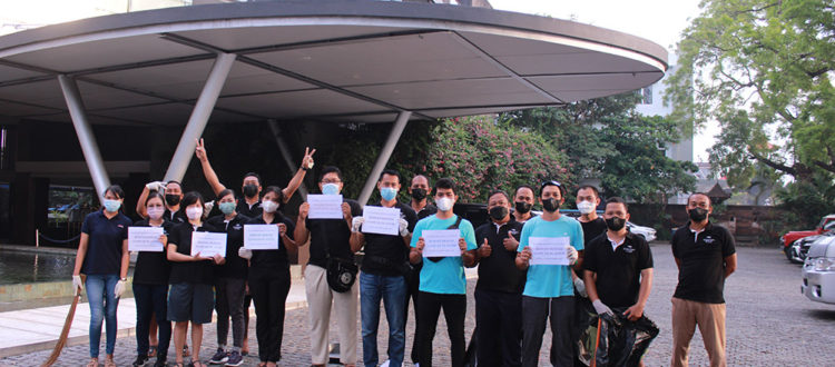 ウォーターマークホテルスタッフ